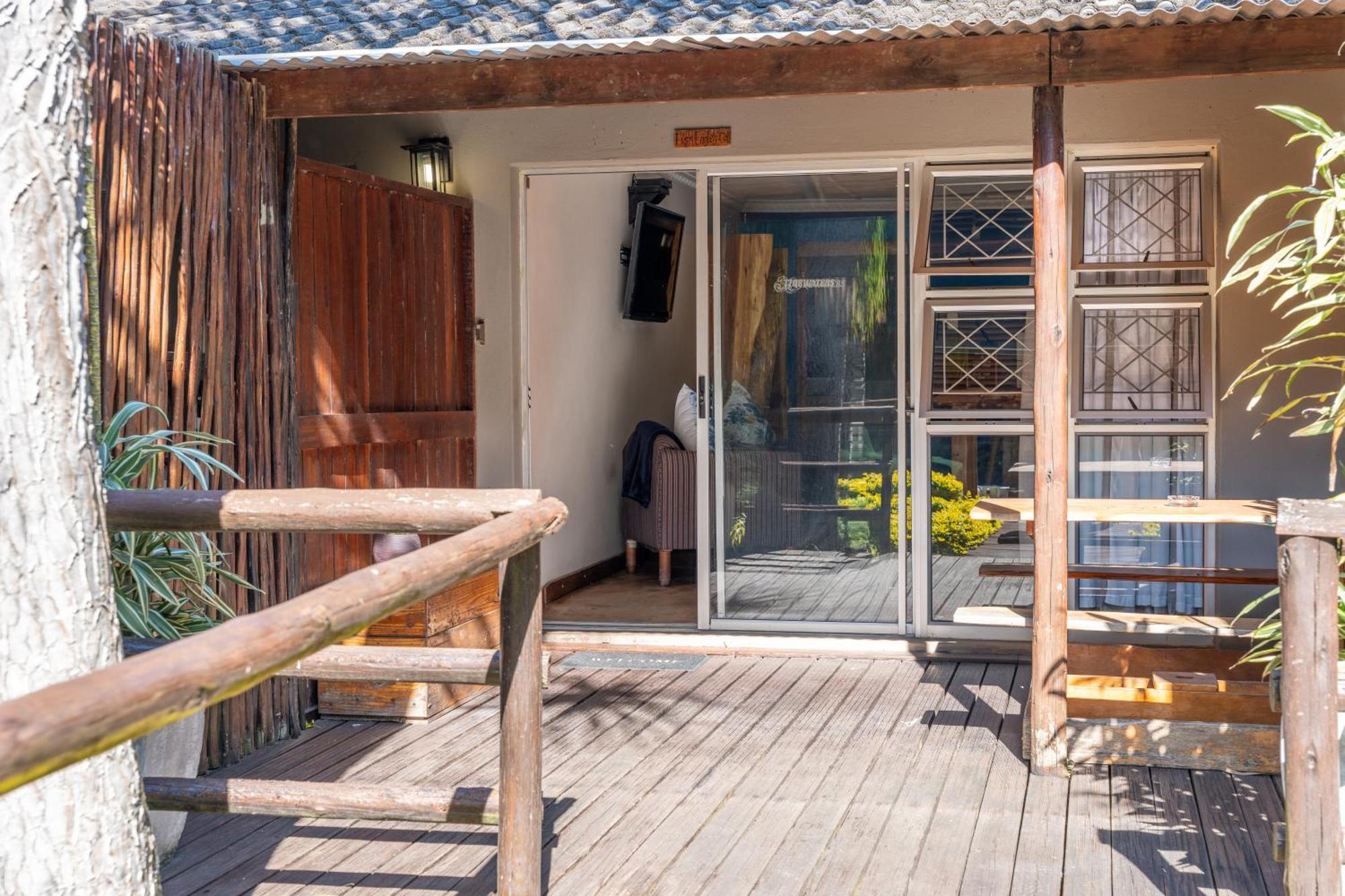 Tidewaters River Lodge Gonubie Exteriör bild